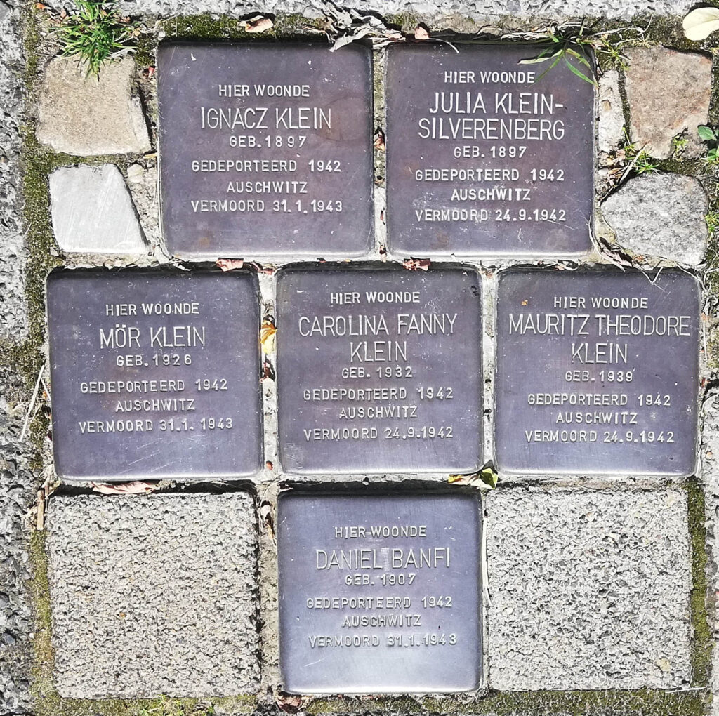 Struikelstenen voor de familie Klein in Eindhoven.